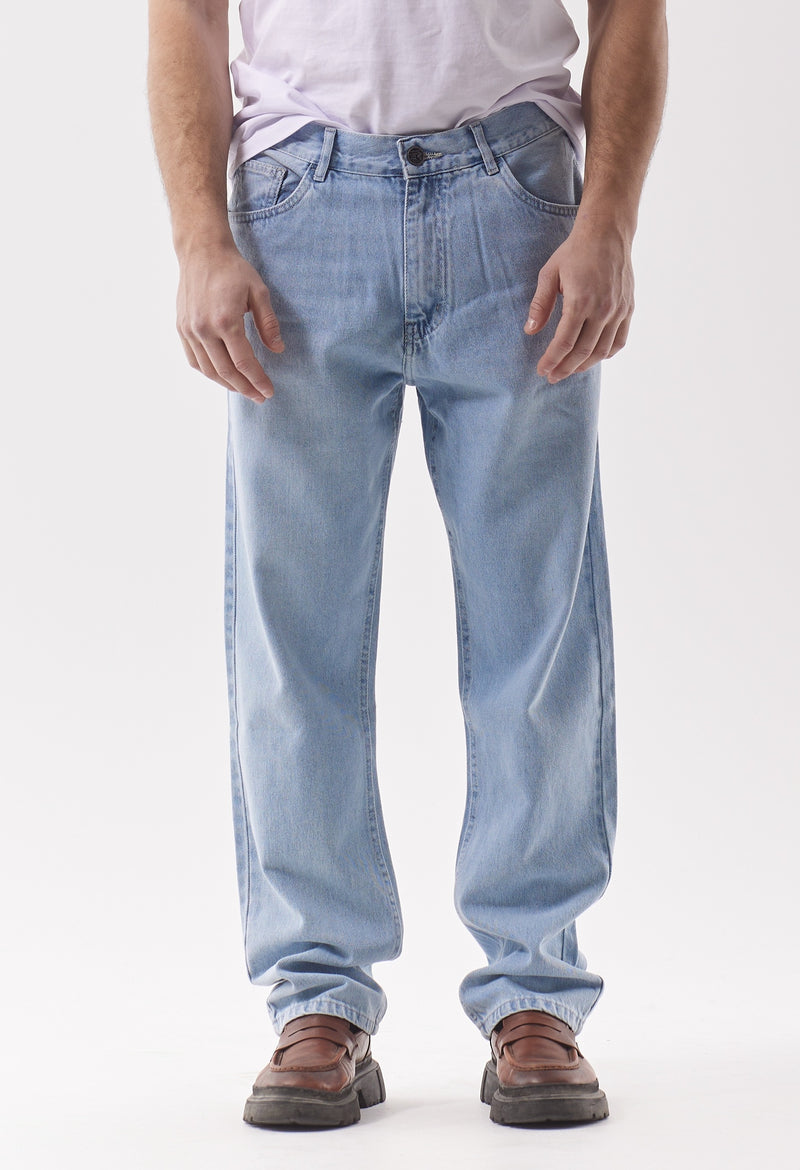 Everyday STRAIGHT-LEG JEANS Light Blue